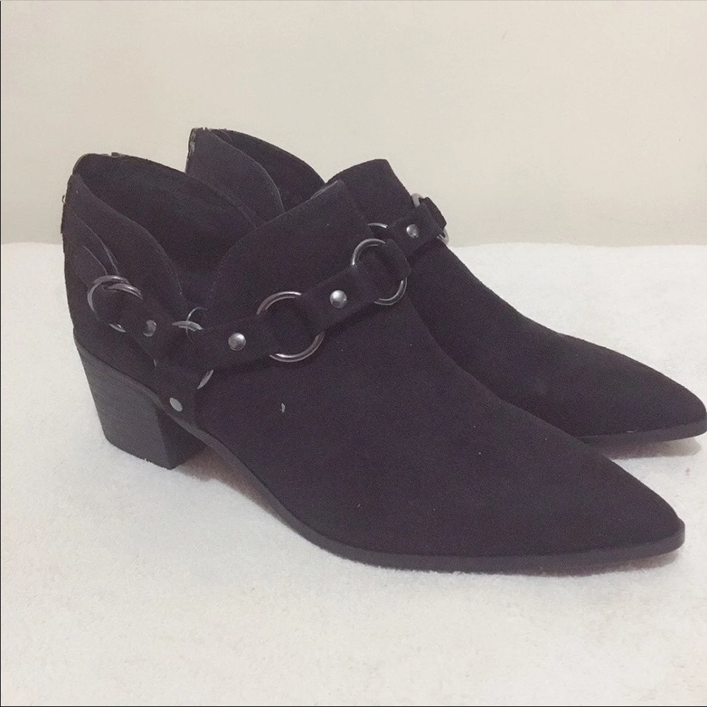 Women booties size 7.5